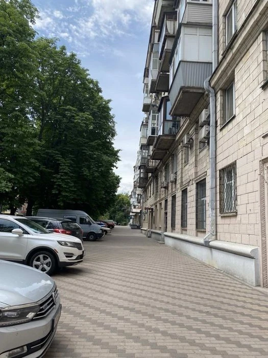 Продаж 3к. квартири, сталінка, пр. Повітрофлотський 34