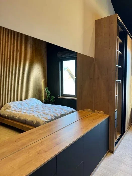 Оренда котеджу 285 м², Північно-Степова вул.