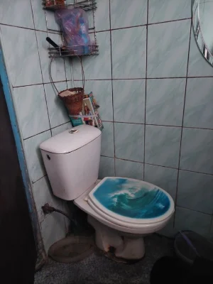 Срочно!! Продам часть дома со своим двором на Слободке.