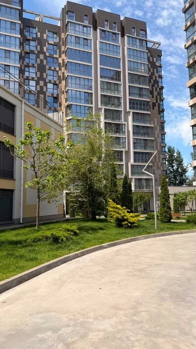 Продам квартиру в ЖК Comfort City Рибінський пр.Науки (Гагар