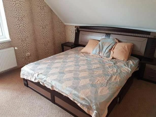 Оренда будинку 200 м², Садова вул.