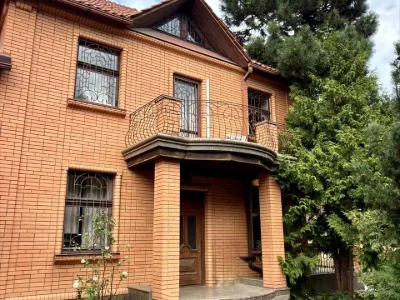 Будинок. Одеса, Валерія Самофалова вул. (Каманіна)