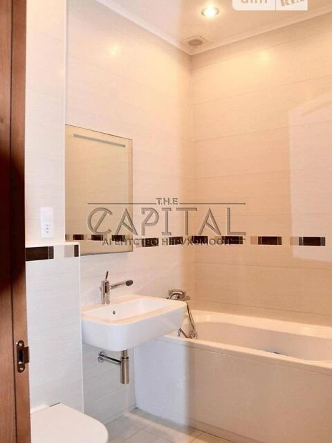 Довготривала оренда 4к квартири на вул. Дарвіна 10 • ID 3482
