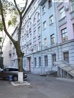 Довготривала оренда 4к квартири на вул. Дарвіна 10 • ID 3482