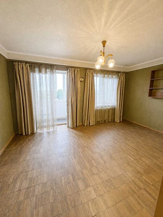 Продаж 2 кім кв Кубанської України 15/13 Лісова Деснянський