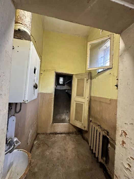 Продається 2 кімн. Кв. В центрі міста