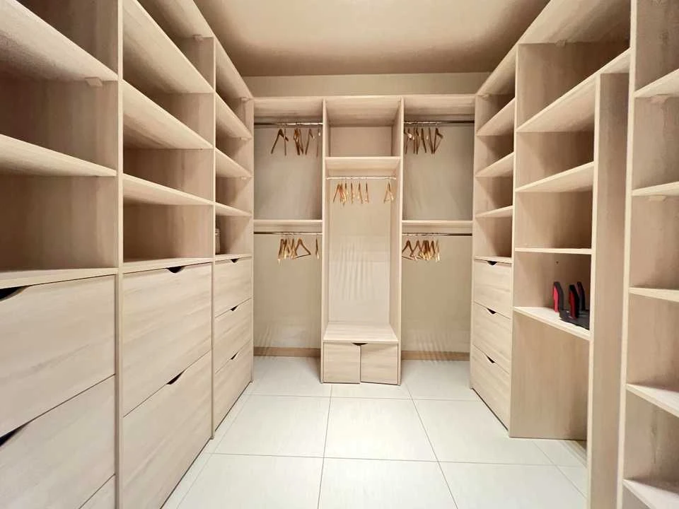 Apartment. Kharkiv, Bannyi lane.