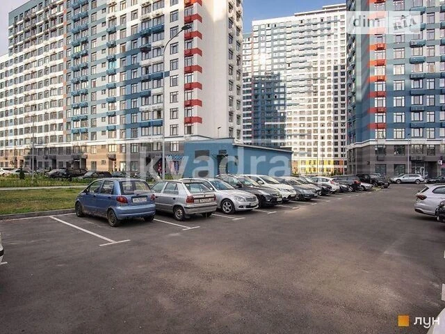Довготривала оренда 2к квартири на вул. Євгена Сверстюка 4 •