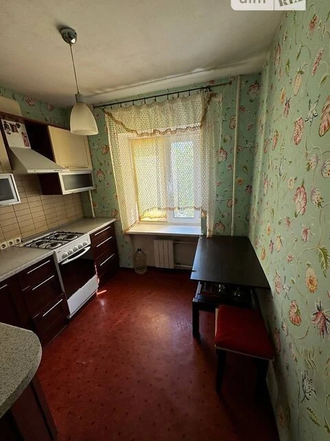 Продаж 2к квартири 44 кв. м на вул. Вінстона Черчилля 22 • I