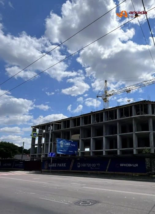 Продаю 1 кім кватиру в новому ЖК- найкрутіша локація біля оз