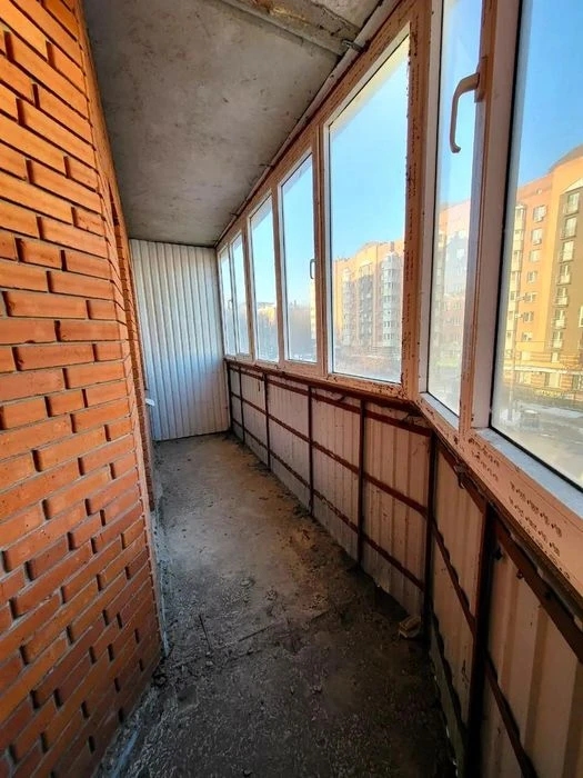 Продаж 2 кімн. квартири, новобудова, цегла, автономне, держп
