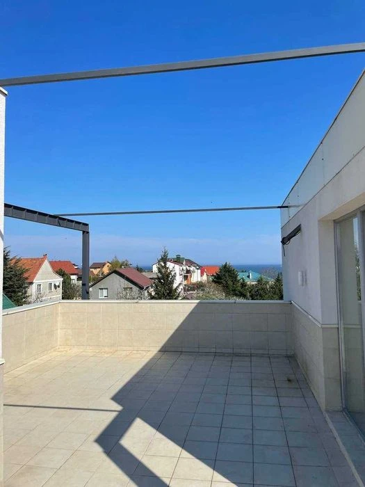 modern house, swimming pool, shelter, garage, Sauvignon