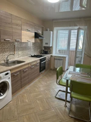 Продаж 1-кімнатної квартири в центрі міста!