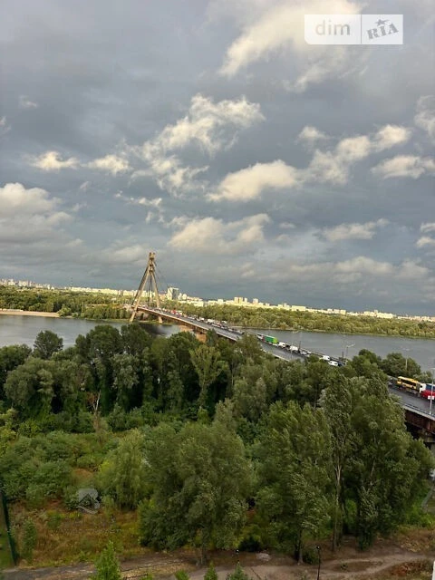 Продаж 2к квартири 52 кв. м на просп. Володимира Івасюка 2Д