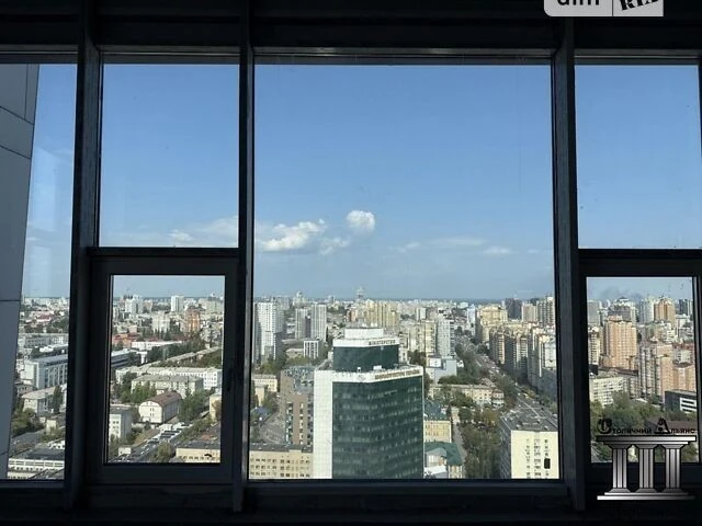 Продаж 4к квартири 155 кв. м на просп. Берестейський 11 корп
