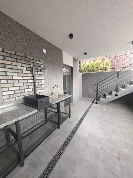 Аренда дома 180 м², Ветряные Горы ул.