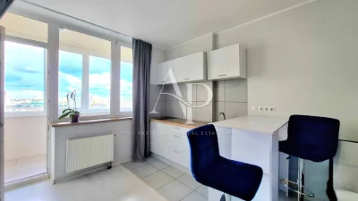 No commission% Sale of a modern studio apartment with renovation in the new
