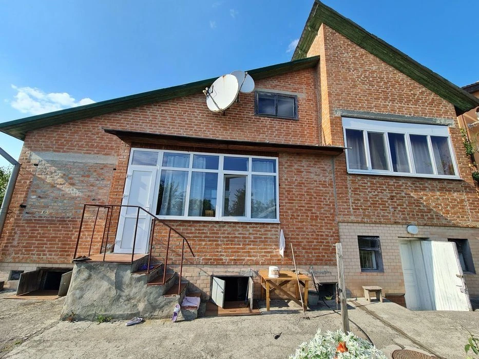 Продаж будинку, цегла, капремонт, 180м2