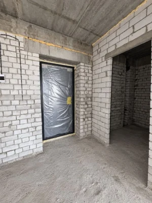 Договірна ціна!! Терміново! Велика 1-кімнатна квартира 52 м²