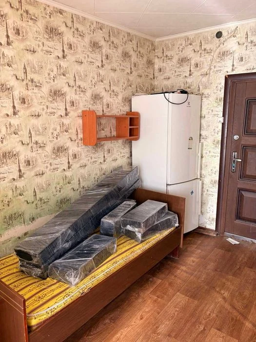 Продам комнату в коммуне в Лузановке