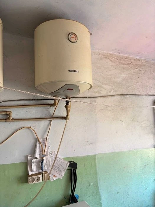Продам комнату в коммуне в Лузановке
