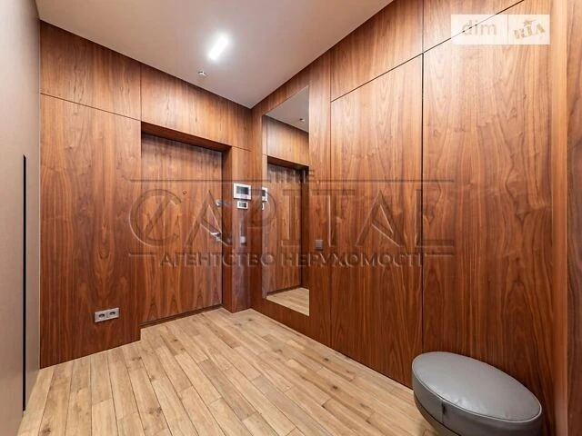 Sale of 3-room apartment 110 sq. m on Valeriy Lobanovskyi Ave.