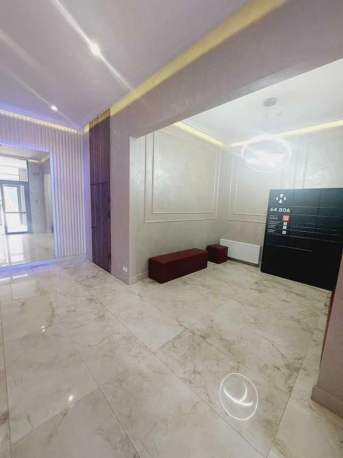 Продаж 1-кімнатної квартири 40 м², Любомира Гузара просп., 1