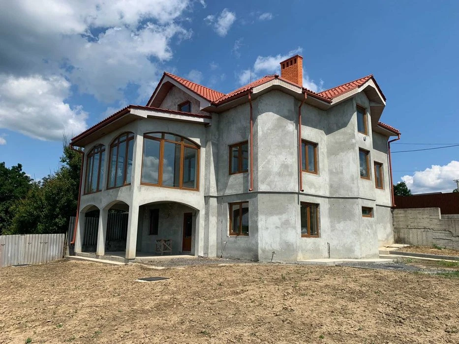 Продаж будинок в Ужгороді, мкрн Червениця, вул. Каштанова
