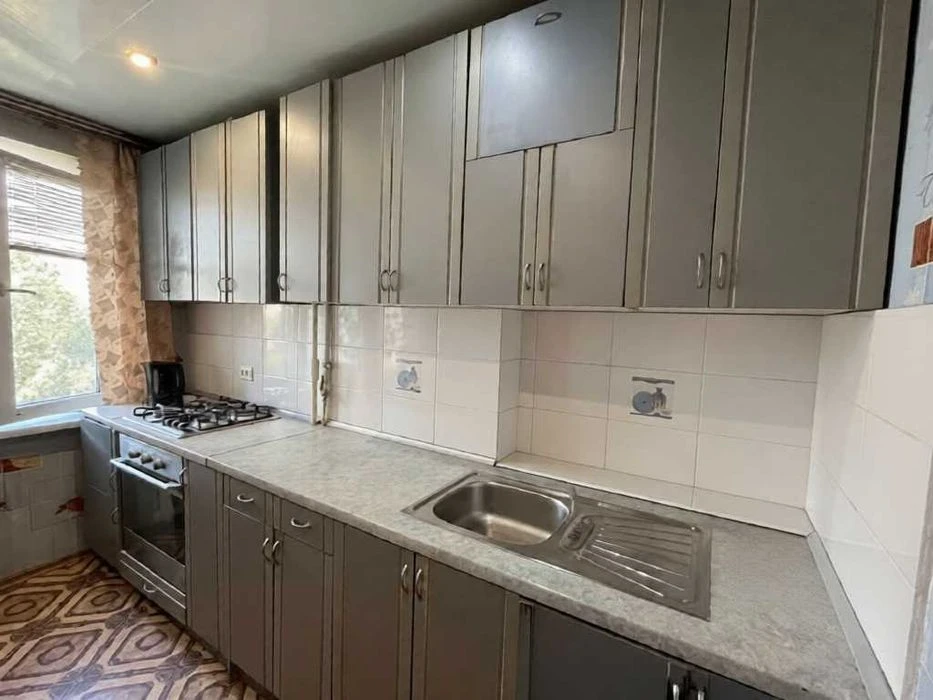 Продам 3 х комнатную квартиру Калиновая. Образцова, Слобожан