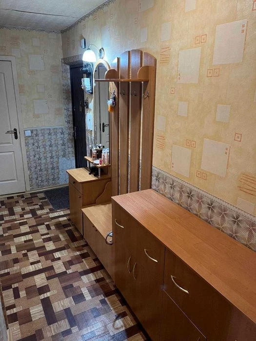 Продам 3 х комнатную квартиру Калиновая. Образцова, Слобожан