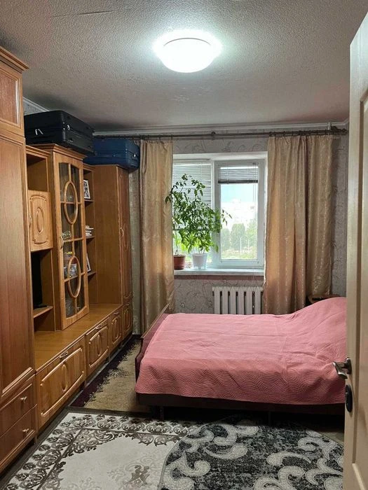 Продам 3 х комнатную квартиру Калиновая. Образцова, Слобожан