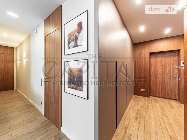 Sale of 3-room apartment 110 sq. m on Valeriy Lobanovskyi Ave.