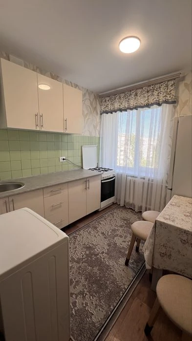 Продаж 3-кімнатної квартири на 3-й Слобідській!