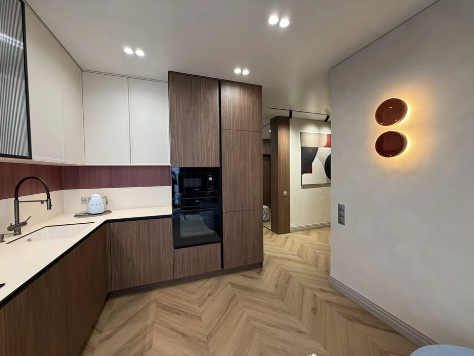 Продаж 2 кімнатна, Скалецького 29