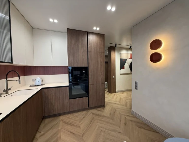 Продаж 2 кімнатна, Скалецького 29