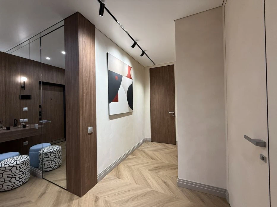 Продаж 2 кімнатна, Скалецького 29
