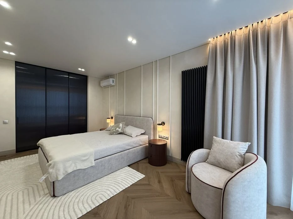 Продаж 2 кімнатна, Скалецького 29