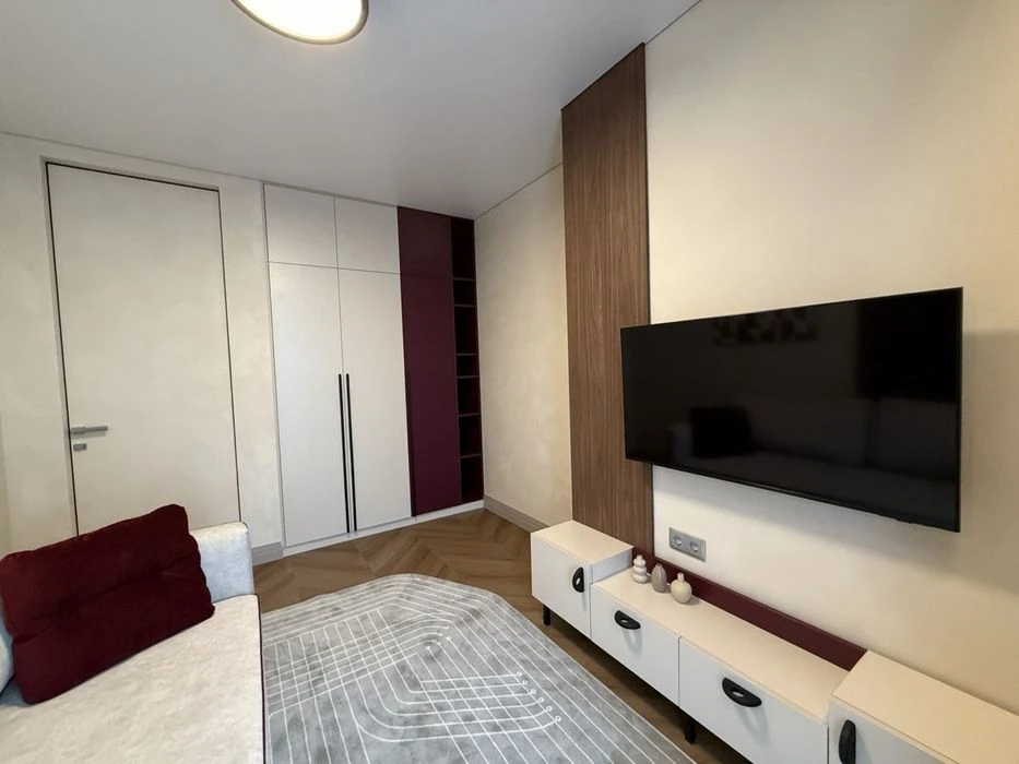 Продаж 2 кімнатна, Скалецького 29