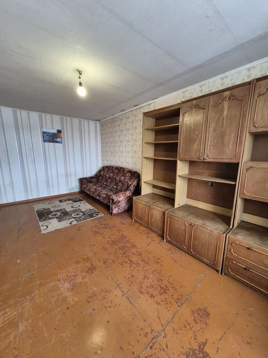 Продаж 1 кім квартири 30 м.кв  13500$