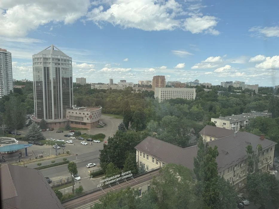 Вигідна ціна! ЖК Чотири сезона 3 кімнатна квартира з начатим