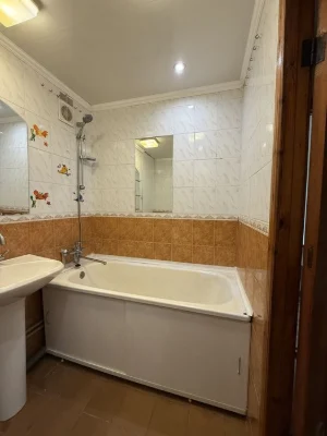 3-кімнатна квартира 52 м² біля 11 школи та Акваарени