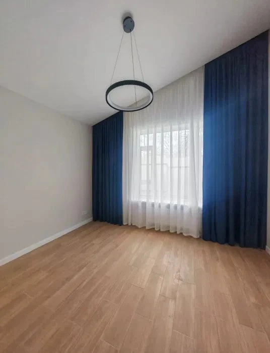Оренда будинку 180 м², Вітряні Гори вул.