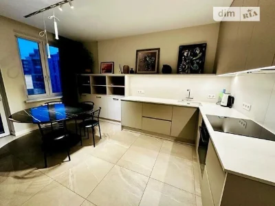 Продаж 2к квартири 77.5 кв. м на пров. Феодосійський 12 • ID