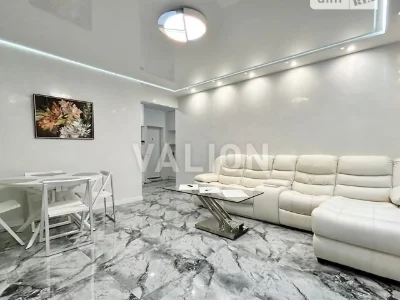 Продаж 3к квартири 79 кв. м на вул. Юнацька 2 • ID 34821231
