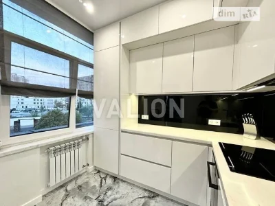 Продаж 3к квартири 79 кв. м на вул. Юнацька 2 • ID 34821231