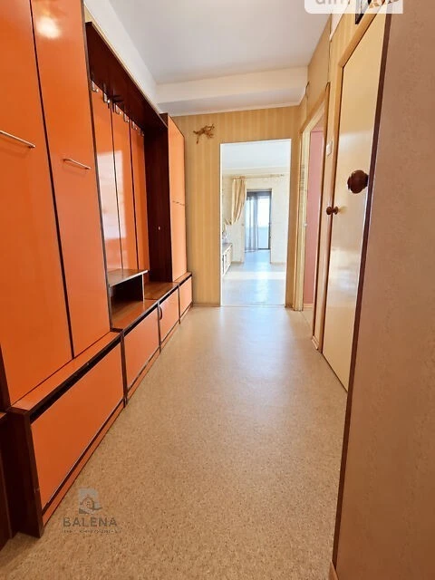 Продаж 2к квартири 49.2 кв. м на вул. Кубанської України 15/
