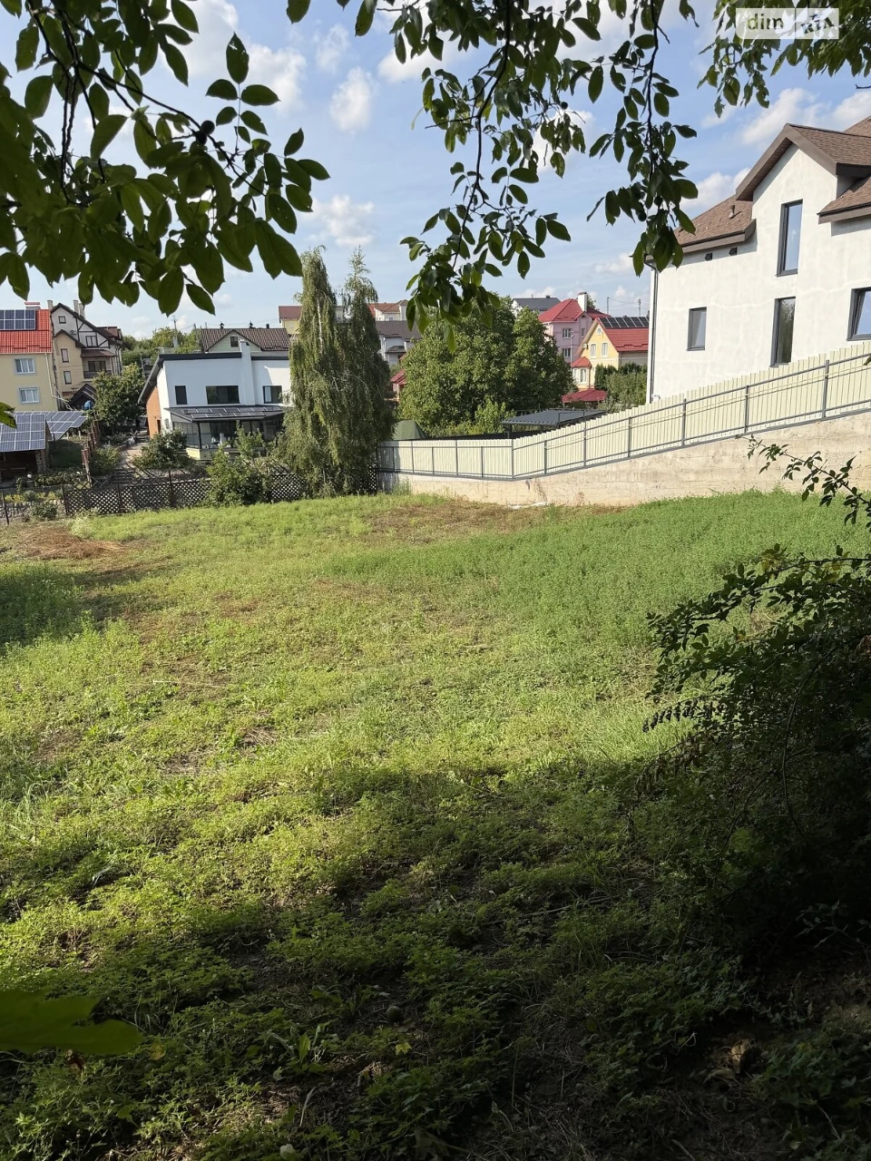 Продаж Ділянка під житлову забудову Виставка