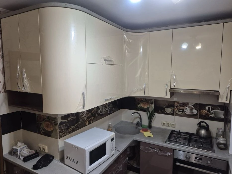 Продаж 1 квартири вул.Нижня Горова,Митниця