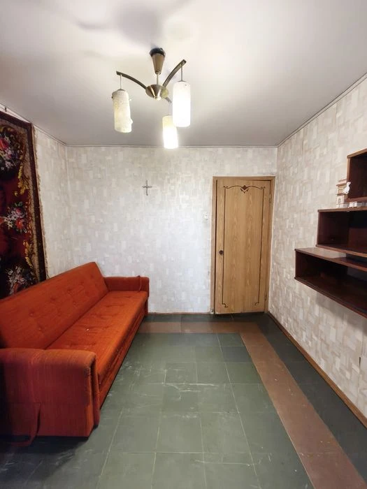 Sale of 3-room apartment, Victory 5, Slav Boulevard, Silpo