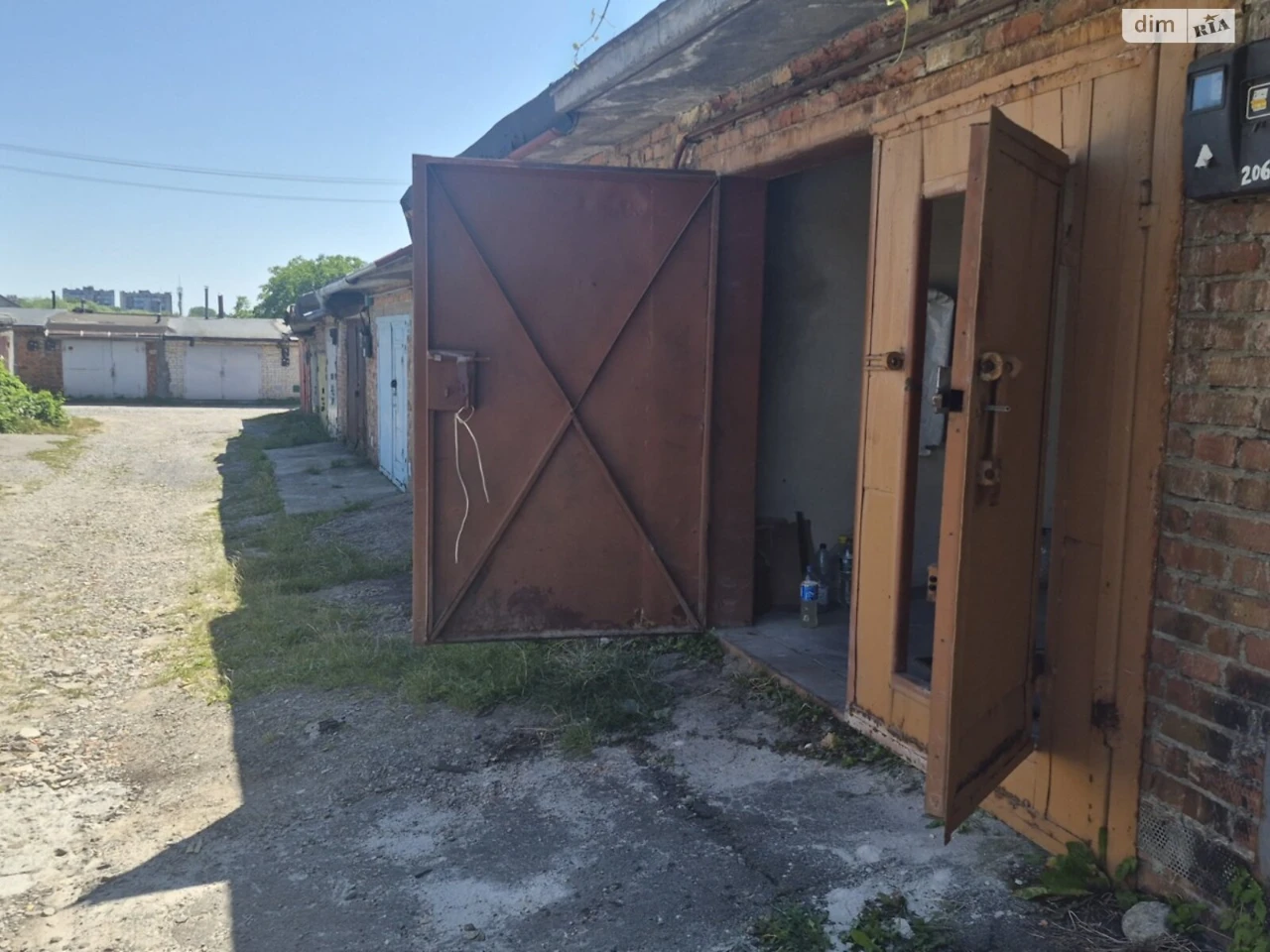 Продаж Місце в гаражному кооперативі Південно-Західний